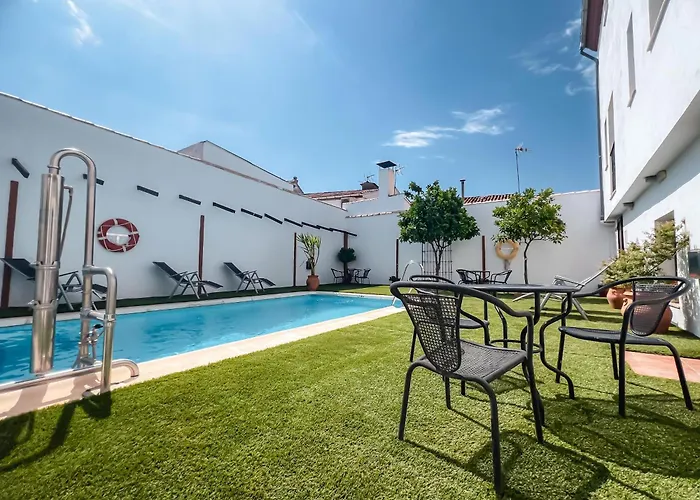 Hostal AznaitinHostal