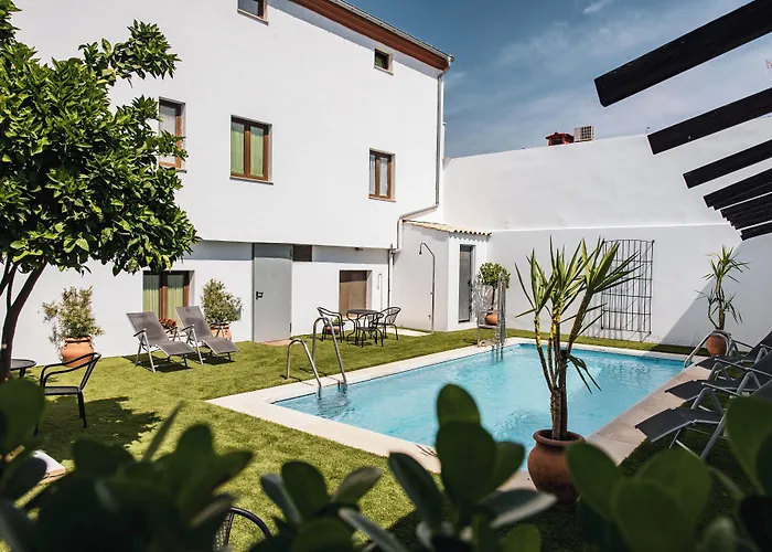 Hostal AznaitinHostal